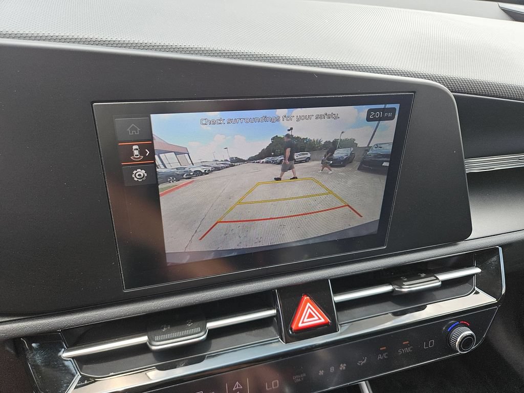Used 2025 Kia Niro LX FWD image 22