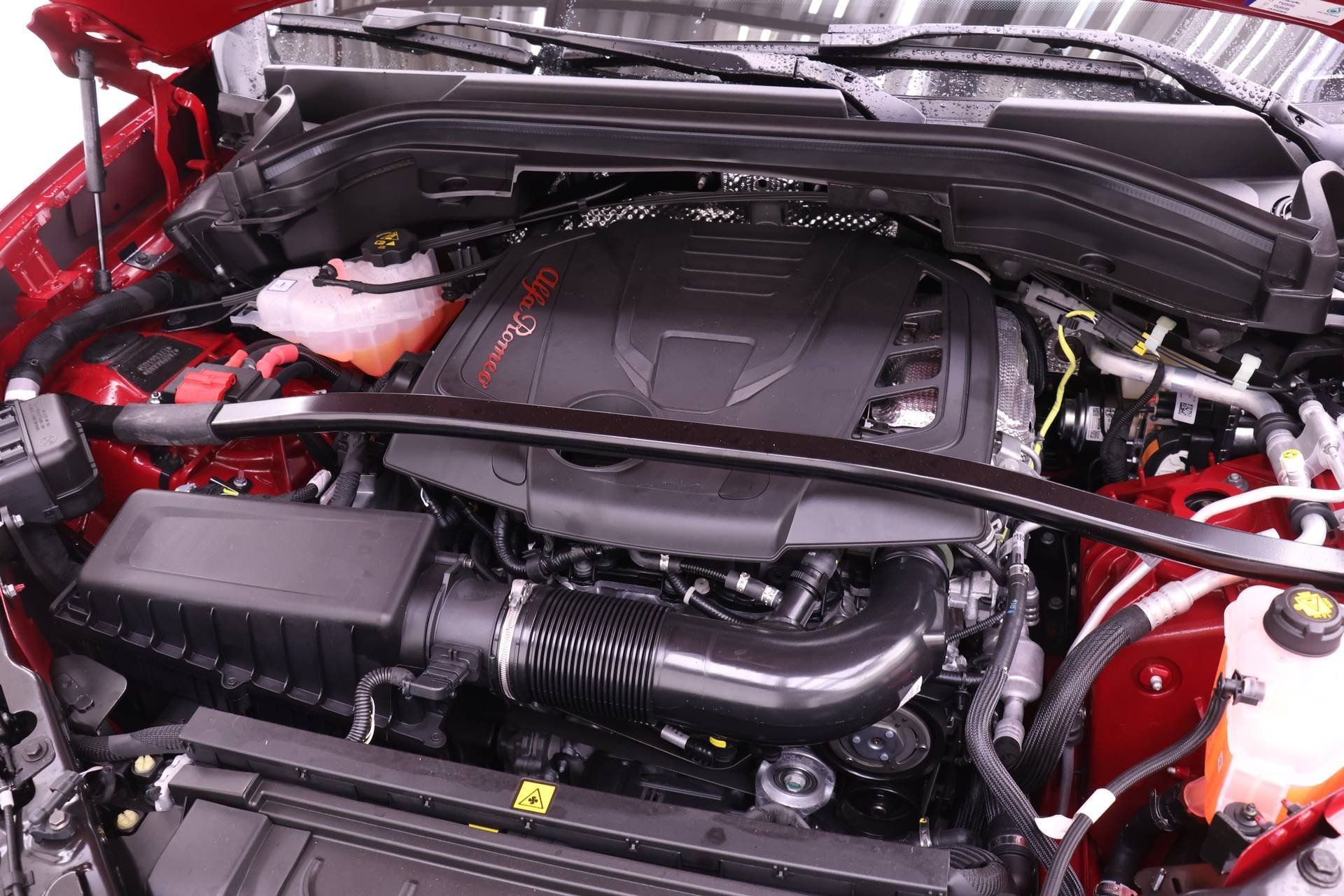 New 2026 Alfa Romeo Stelvio Sprint w/ Convenience Package image 17