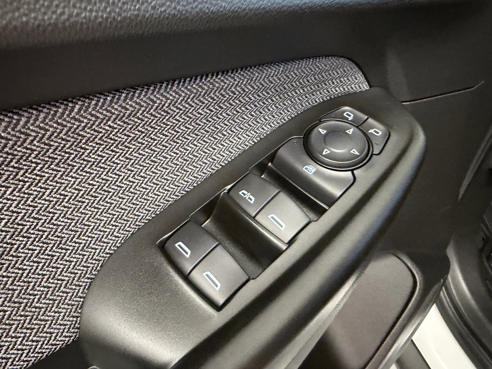 Used 2021 Chevrolet TrailBlazer LT w/ Convenience Package image 35