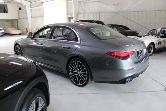 Used 2021 Mercedes-Benz S 580 4MATIC Sedan w/ AMG Line image 45
