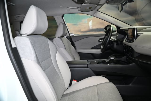 Used 2023 Nissan Rogue SV FWD image 57