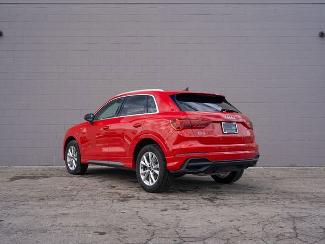 Used 2025 Audi Q3 2.0T Premium w/ Convenience Package image 3