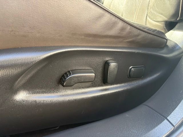 Used 2017 INFINITI Q70 L 3.7 w/ Deluxe Touring Package image 25