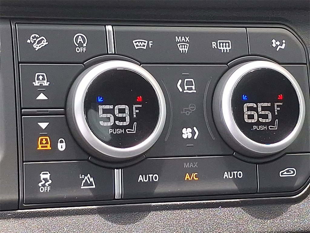 New 2025 Land Rover Defender 110 S image 16