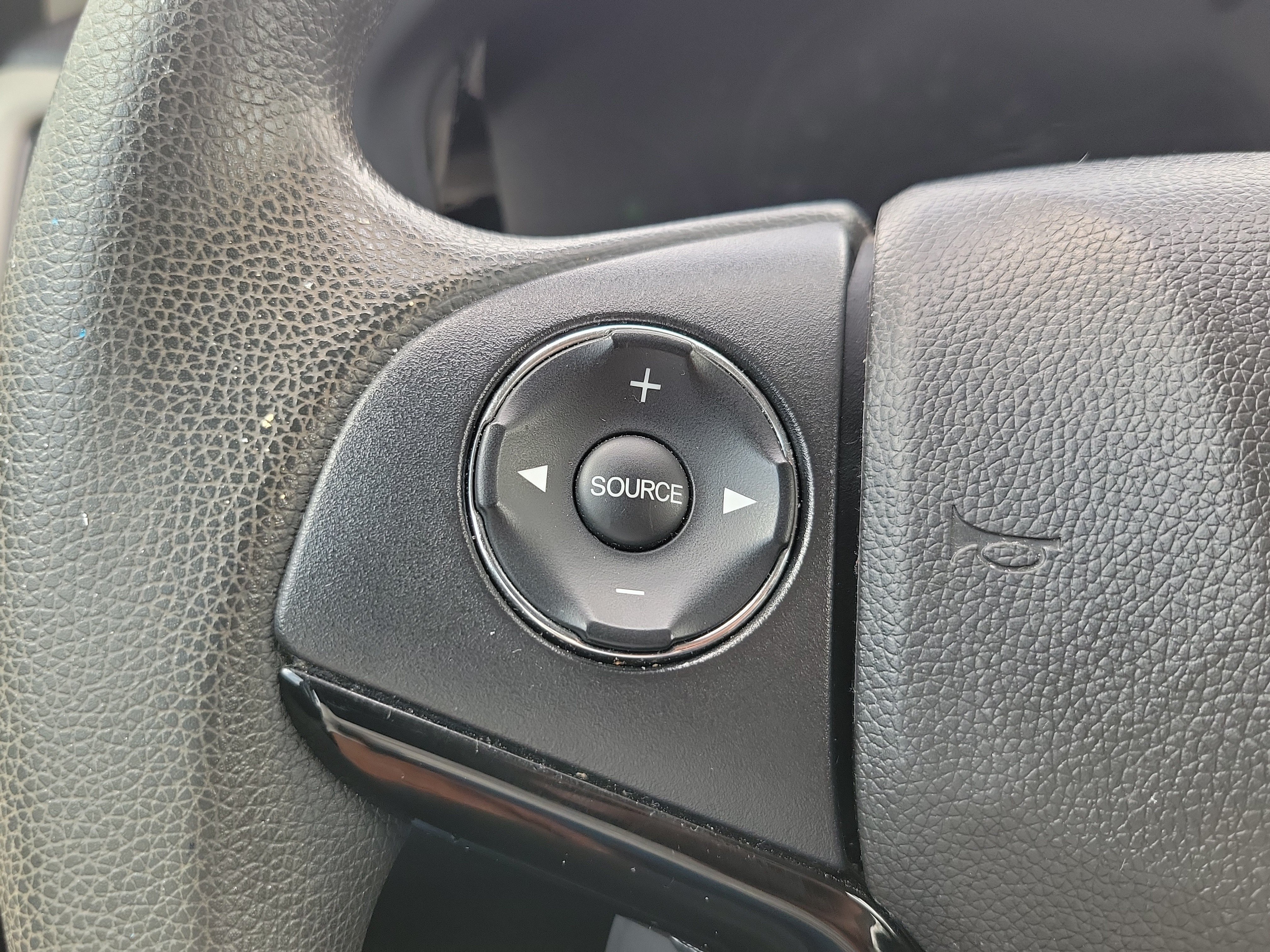 Certified 2022 Honda HR-V LX image 22