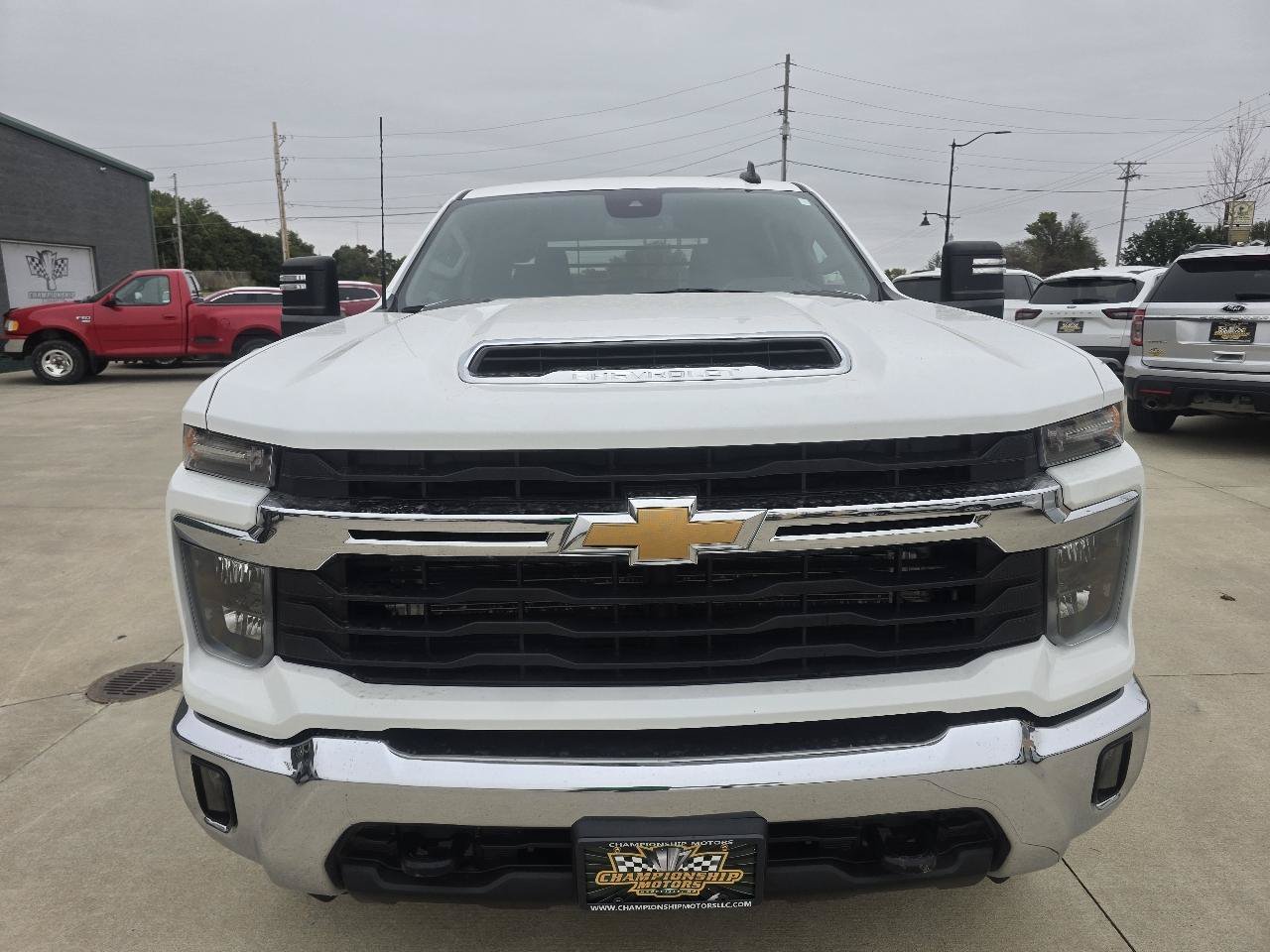 Used 2024 Chevrolet Silverado 2500 LT w/ Convenience Package AWD/4WD image 7