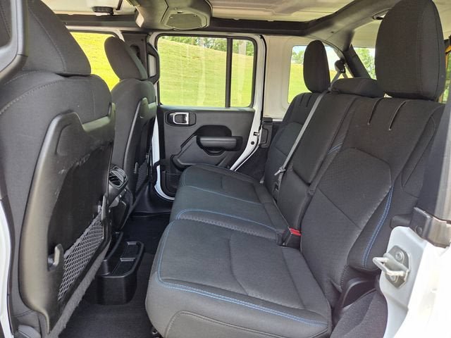 Used 2024 Jeep Wrangler Unlimited Rubicon 4xe AWD/4WD image 13
