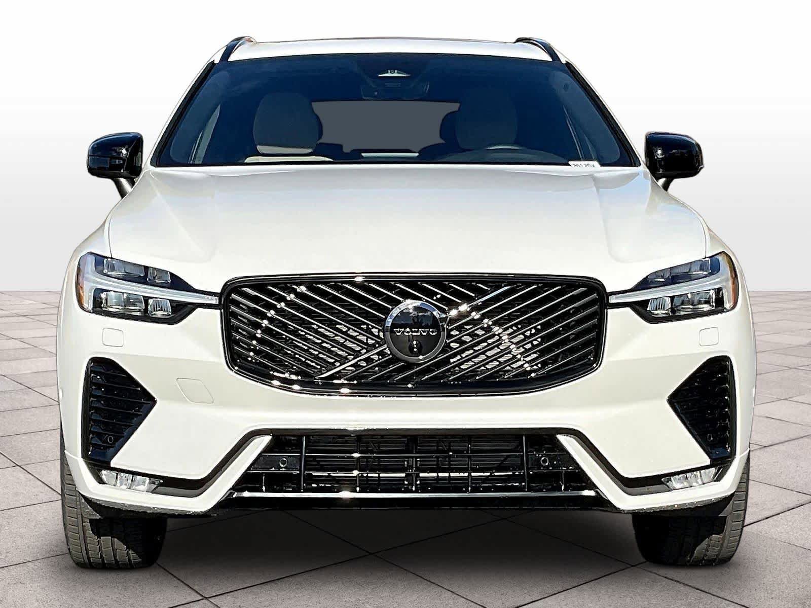 New 2026 Volvo XC60 B5 Plus w/ Protection Package Premier image 5
