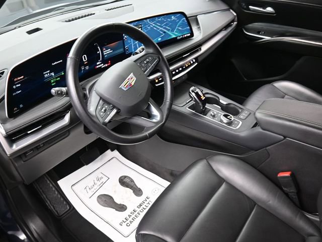 Used 2025 Cadillac XT4 Premium Luxury image 18