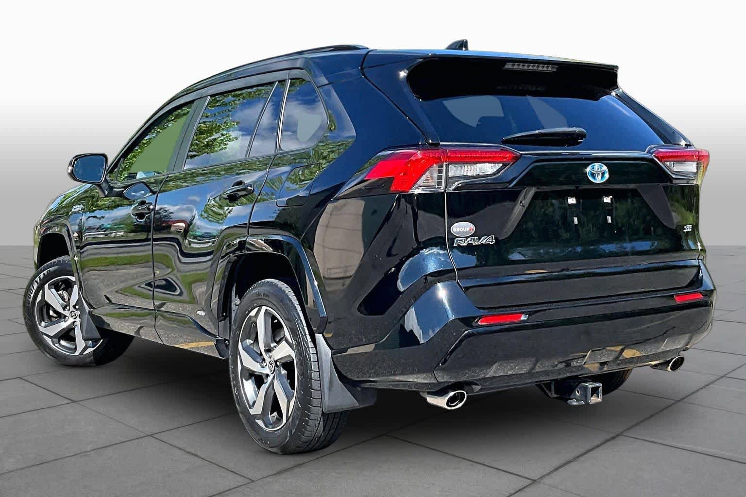 Used 2021 Toyota RAV4 SE AWD/4WD image 11