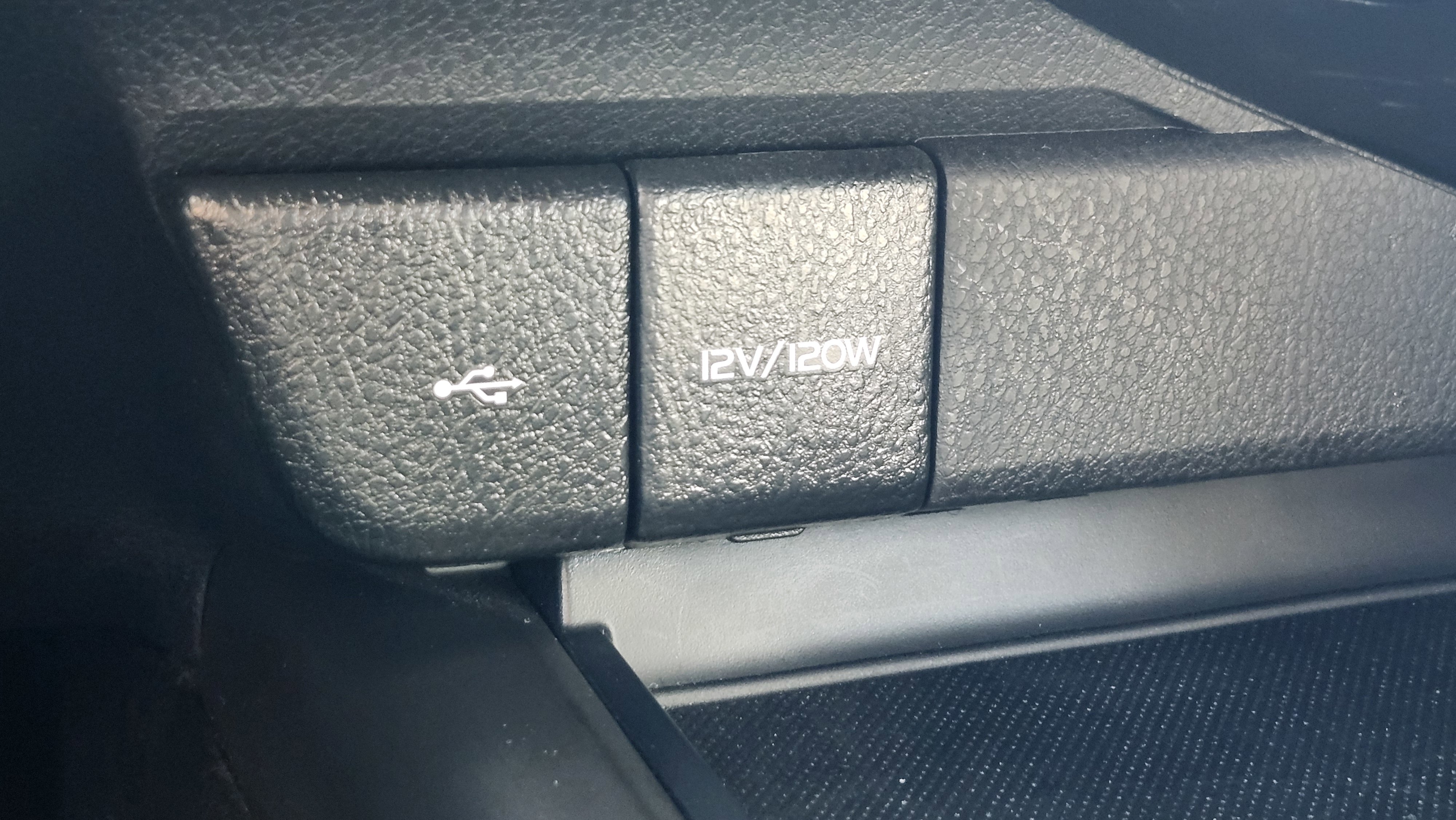 Used 2024 Toyota Camry SE image 27