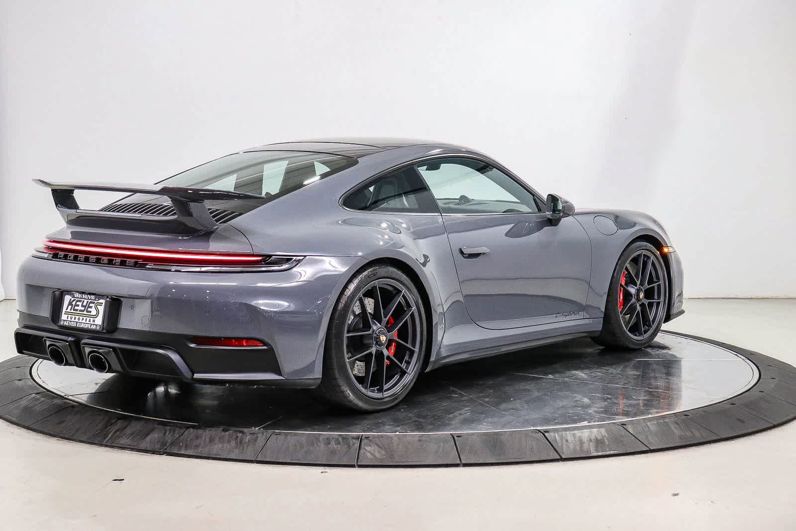 Used 2026 Porsche 911 Carrera GTS RWD image 4