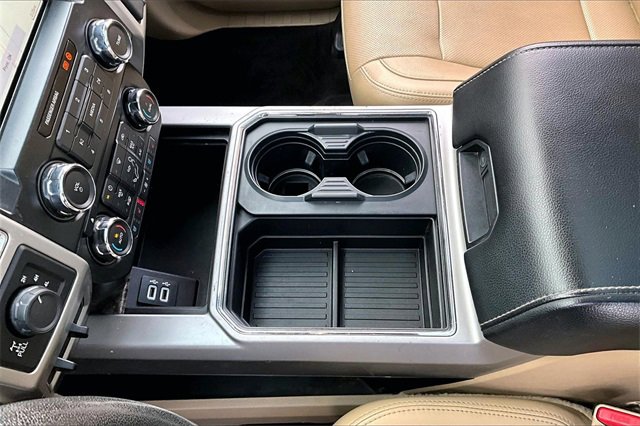 Used 2017 Ford F350 Lariat w/ Lariat Ultimate Package image 19