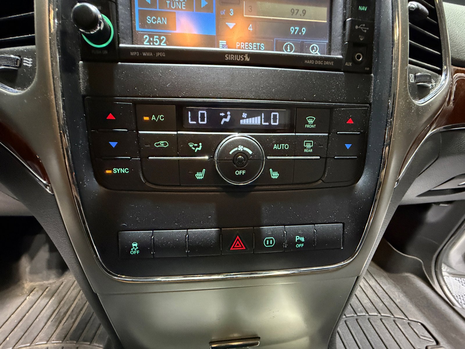 Used 2012 Jeep Grand Cherokee Limited image 12