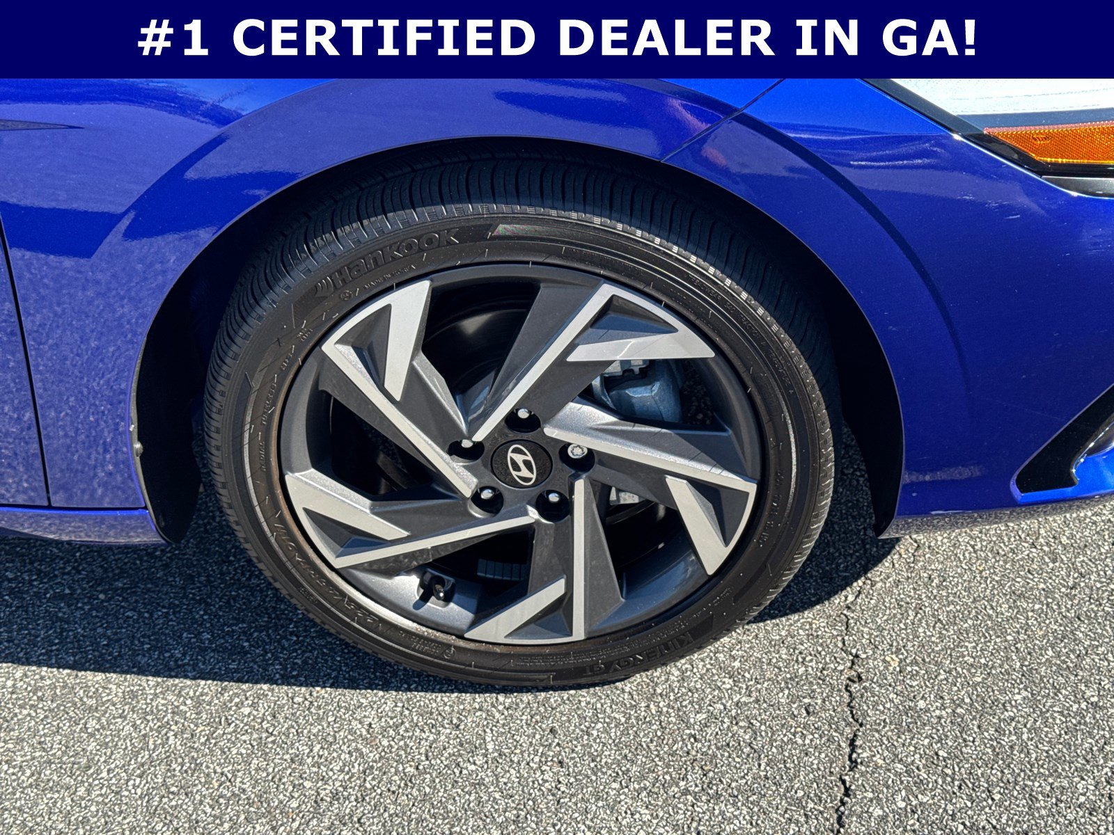 Certified 2025 Hyundai Elantra SEL image 12