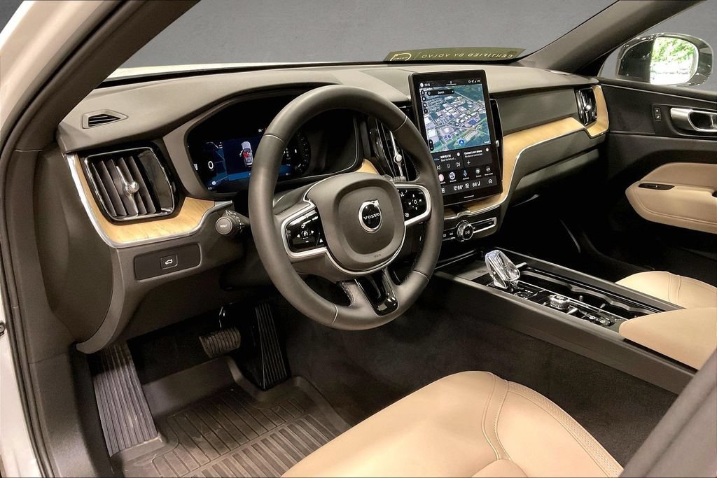 Certified 2026 Volvo XC60 B5 Plus w/ Protection Package Premier AWD/4WD image 17