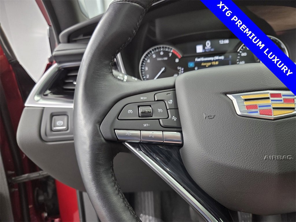 Used 2024 Cadillac XT6 Premium Luxury image 31