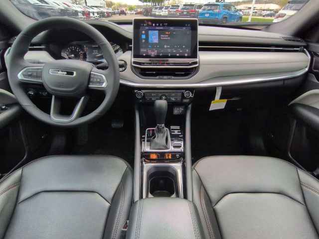 Used 2024 Jeep Compass Limited w/ Sun and Sound Group AWD/4WD image 23