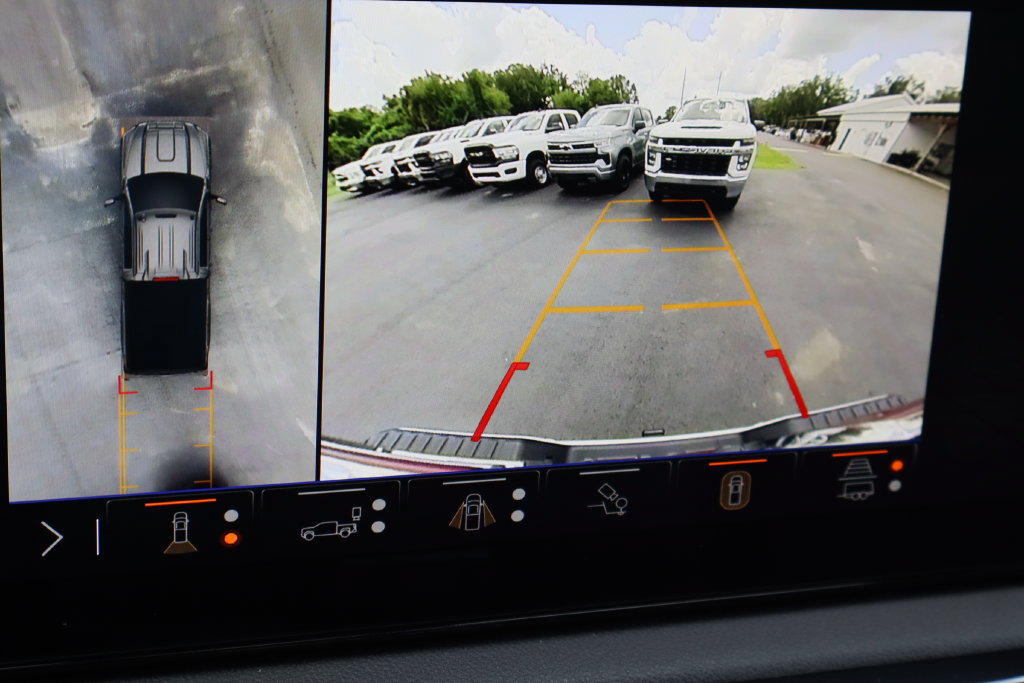 Certified 2025 GMC Sierra 2500 AT4 w/ AT4 Premium Plus Package AWD/4WD image 18