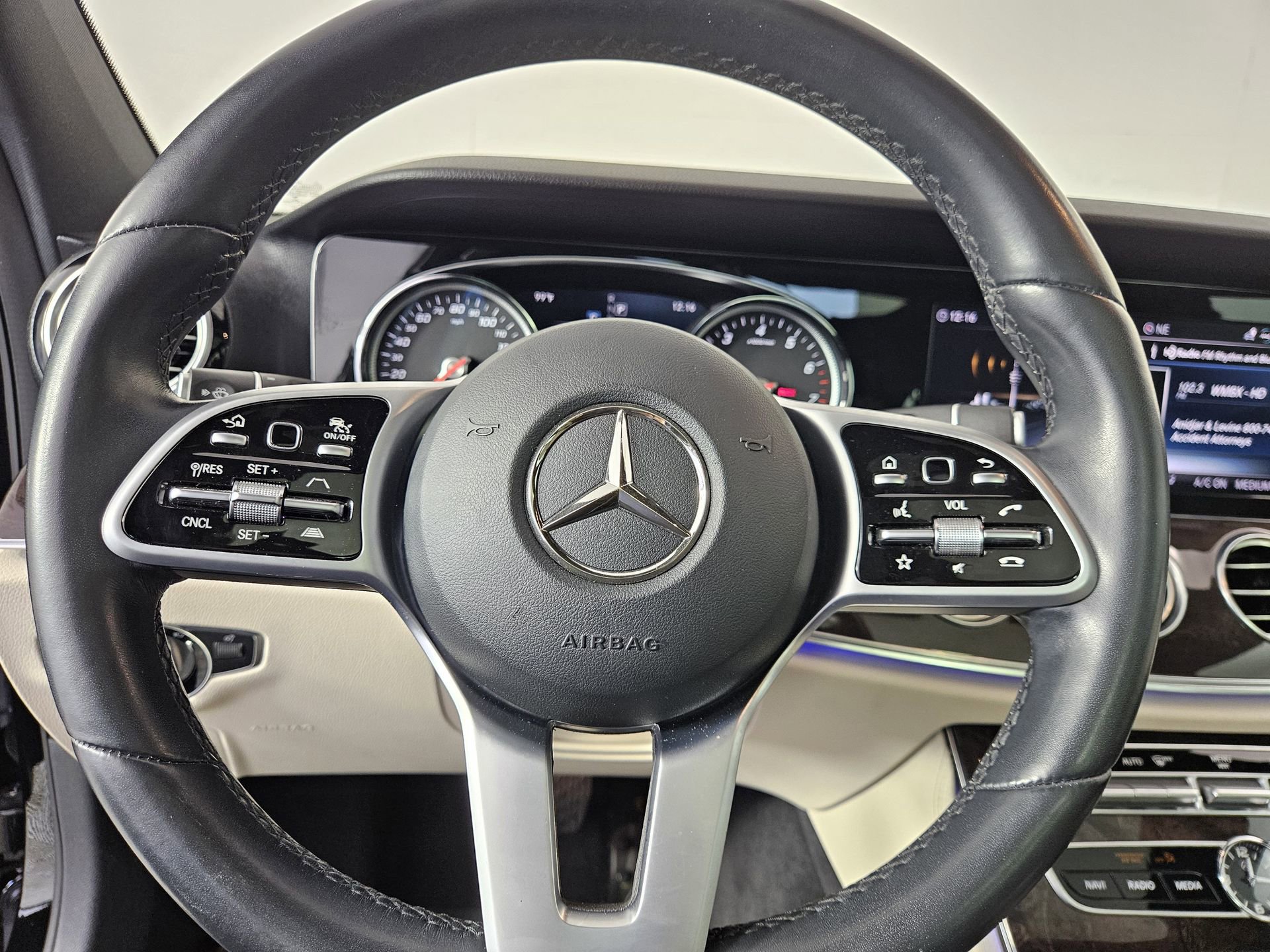 Used 2019 Mercedes-Benz E 450 4MATIC Wagon image 23