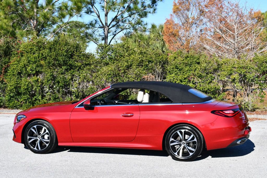 Used 2024 Mercedes-Benz CLE 300 4MATIC Cabriolet image 4