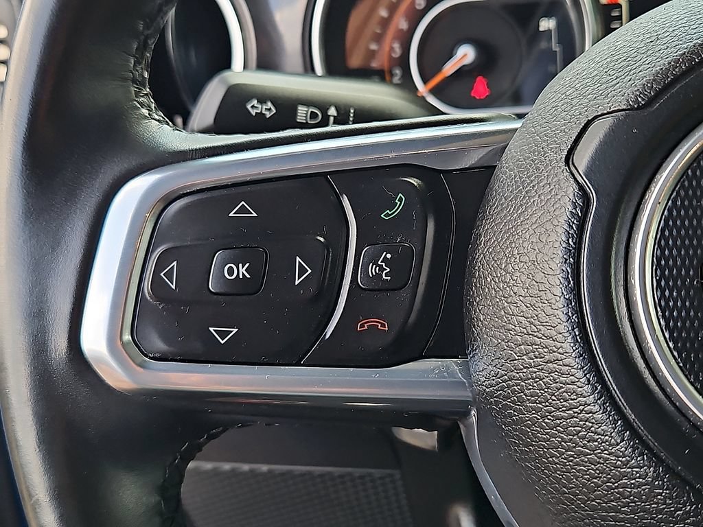 Used 2022 Jeep Wrangler Unlimited Sahara AWD/4WD image 22
