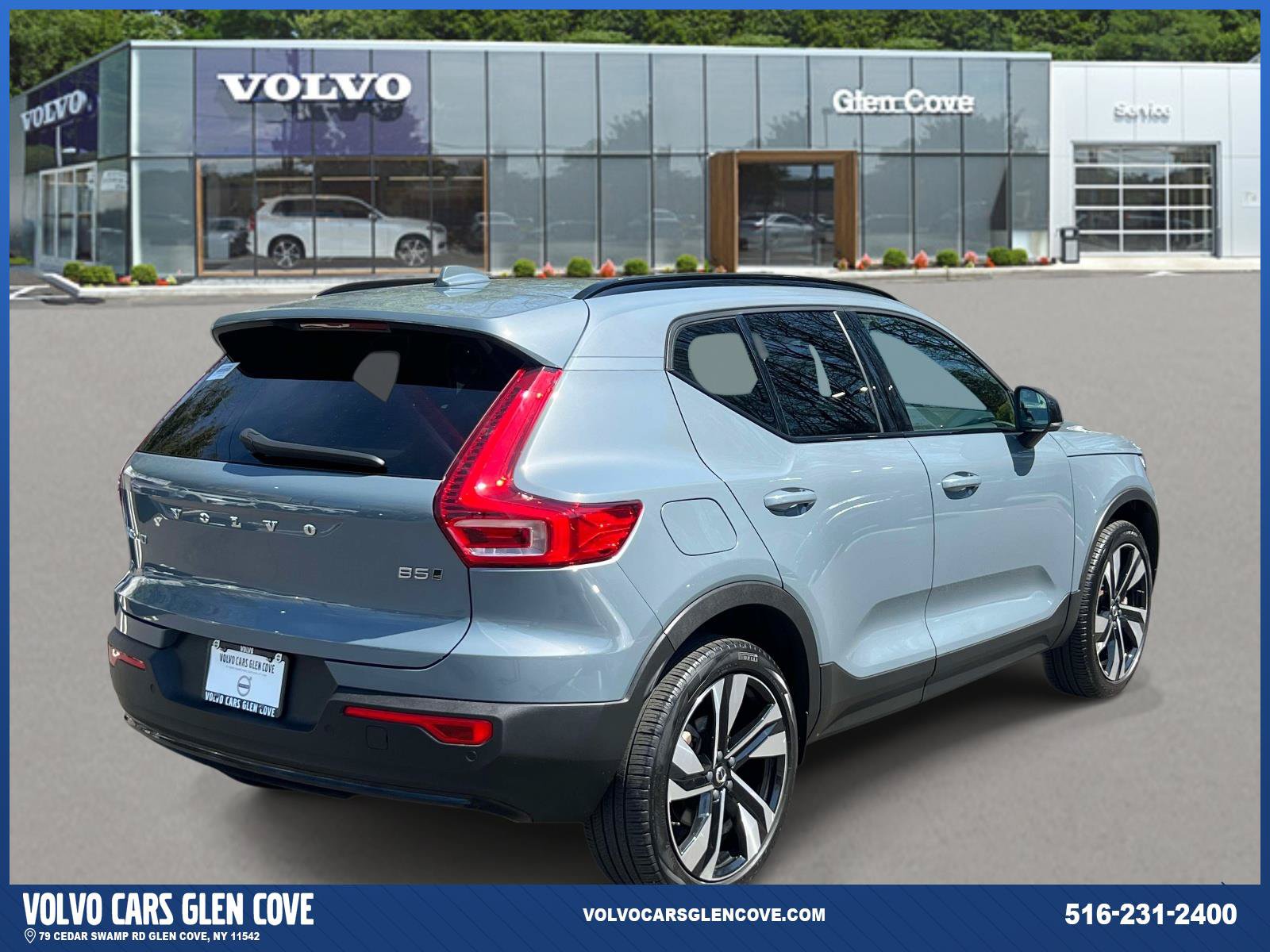 Certified 2023 Volvo XC40 B5 Plus w/ Climate Package AWD/4WD image 3