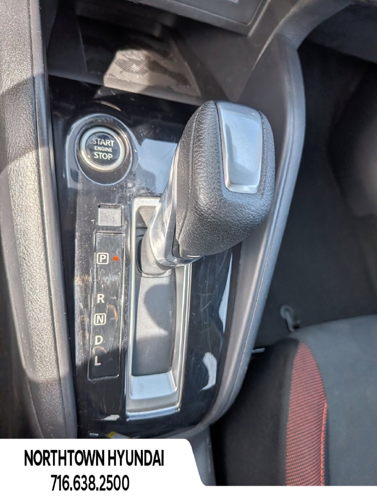 Used 2025 Nissan Versa SR FWD image 14