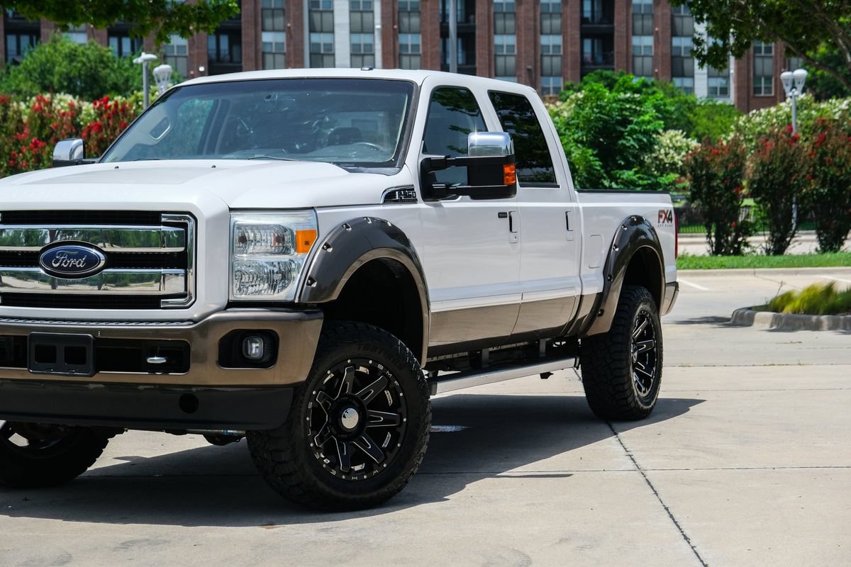 Used 2015 Ford F250 King Ranch w/ FX4 Off-Road Package AWD/4WD image 9