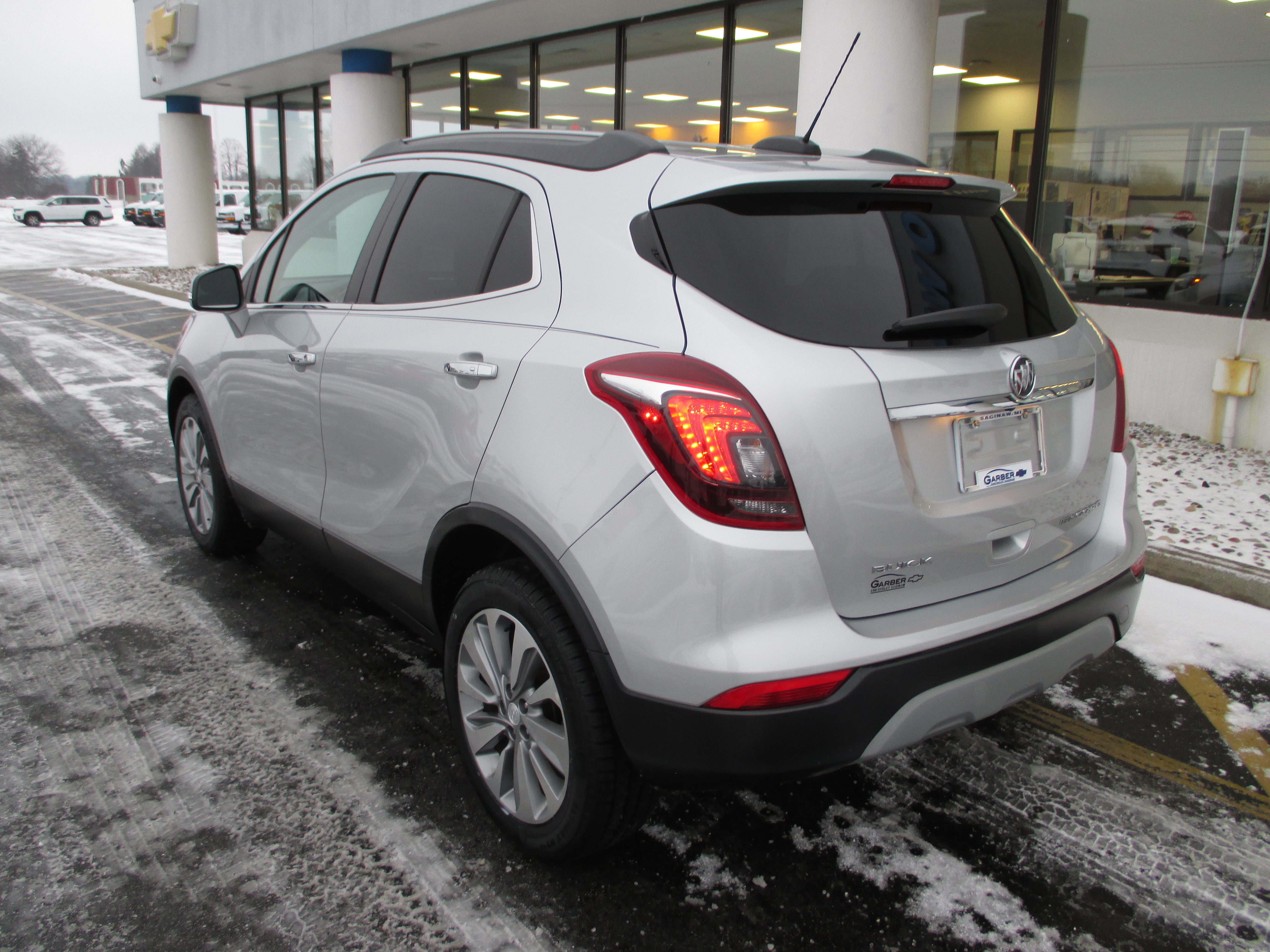 Used 2018 Buick Encore Preferred image 3