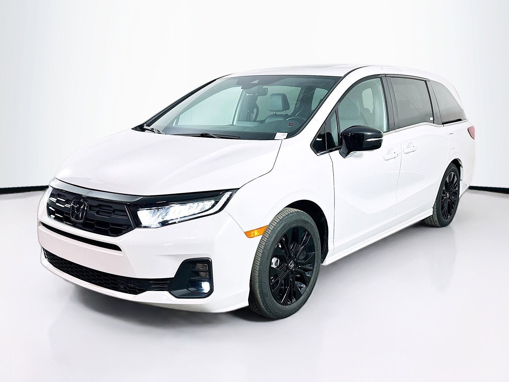 Used 2025 Honda Odyssey Sport-L image 3