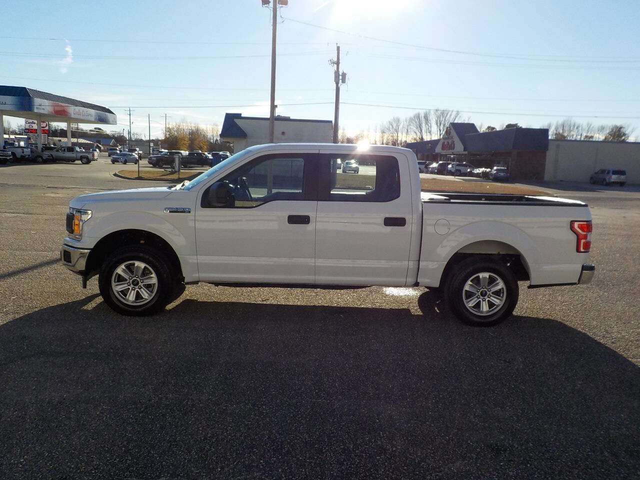 Used 2018 Ford F150 XL w/ Equipment Group 101A Mid image 2
