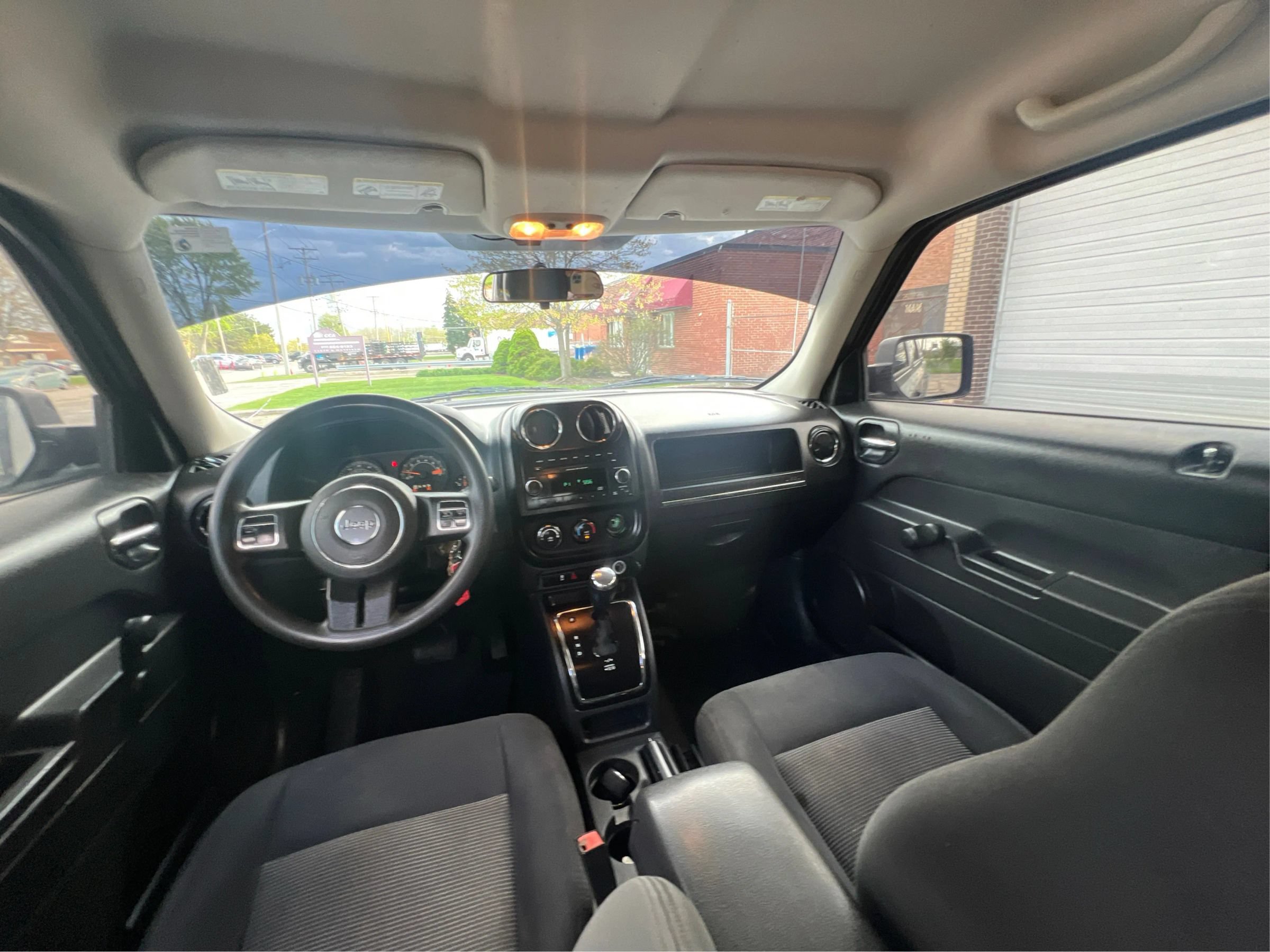 Used 2015 Jeep Patriot Sport FWD image 27