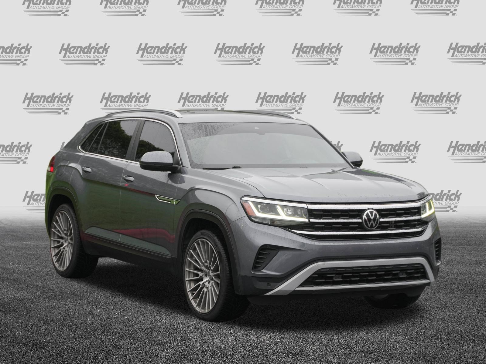 Used 2021 Volkswagen Atlas Cross Sport SEL AWD/4WD image 2
