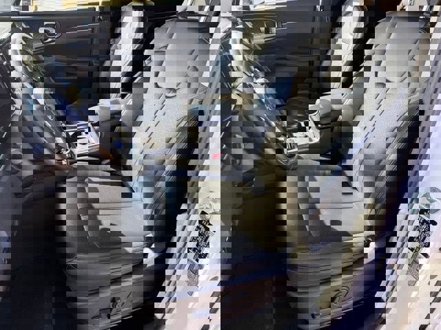 Used 2021 Kia Sorento S w/ Panoramic Sunroof Package image 12