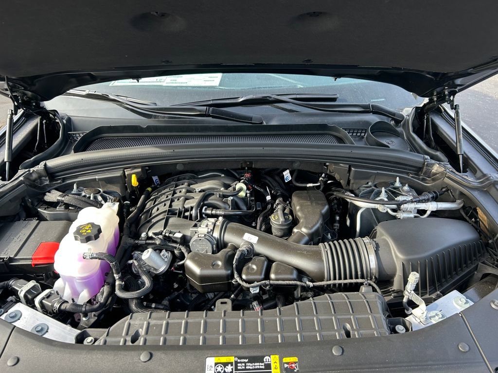 New 2025 Jeep Grand Cherokee L Altitude image 9