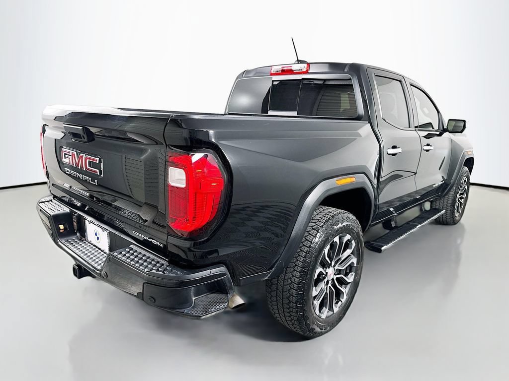 Used 2025 GMC Canyon Denali AWD/4WD image 8