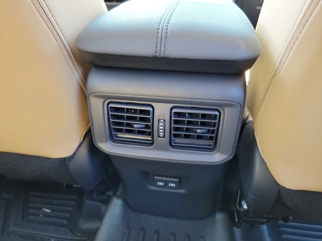 Used 2025 Toyota RAV4 Limited FWD image 17