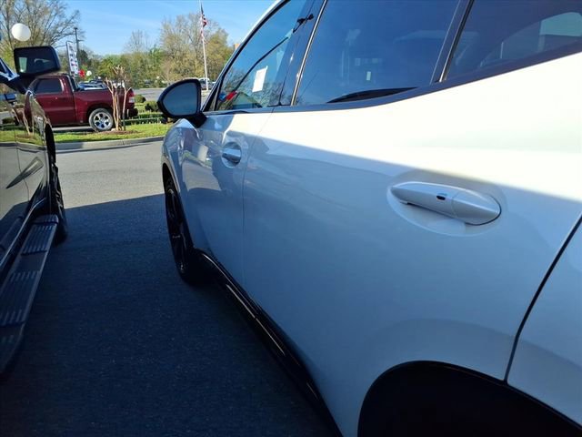 Used 2023 Buick Envision Essence w/ Sport Touring Package image 11