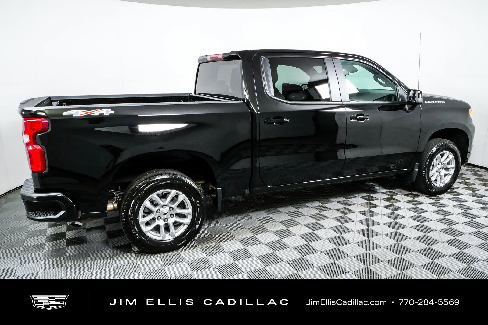 Used 2026 Chevrolet Silverado 1500 RST AWD/4WD image 2