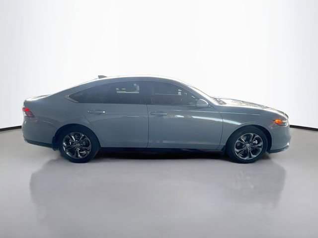 Used 2023 Honda Accord EX-L image 9