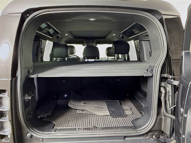 Certified 2025 Land Rover Defender 110 V8 image 28