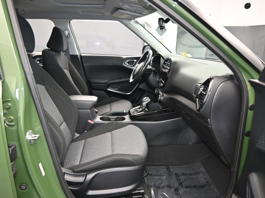Used 2022 Kia Soul EX image 44