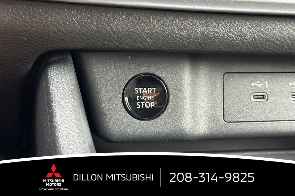 Used 2025 Nissan Rogue SV AWD/4WD image 25
