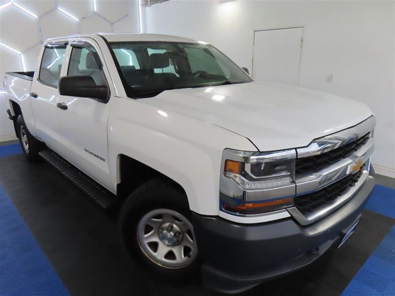 Used 2018 Chevrolet Silverado 1500 W/T w/ Trailering Package AWD/4WD image 5