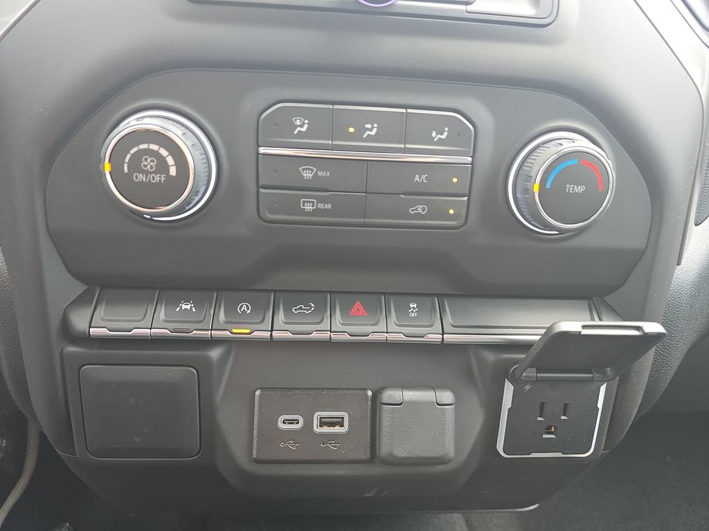 New 2026 Chevrolet Silverado 1500 Custom AWD/4WD image 33