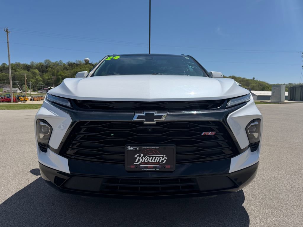 Used 2024 Chevrolet Blazer RS w/ Driver Confidence II Package AWD/4WD image 2