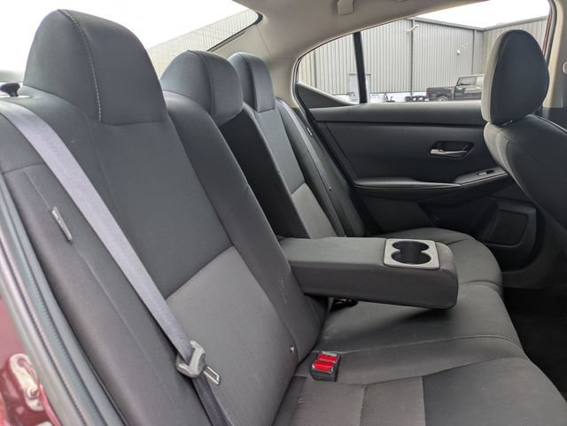 Used 2022 Nissan Sentra SV FWD image 31