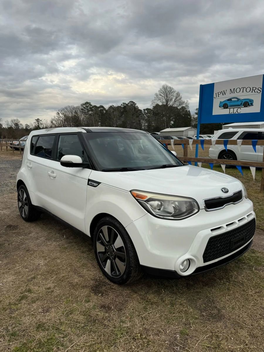 Used 2015 Kia Soul ! w/ Sun & Sound Package image 2