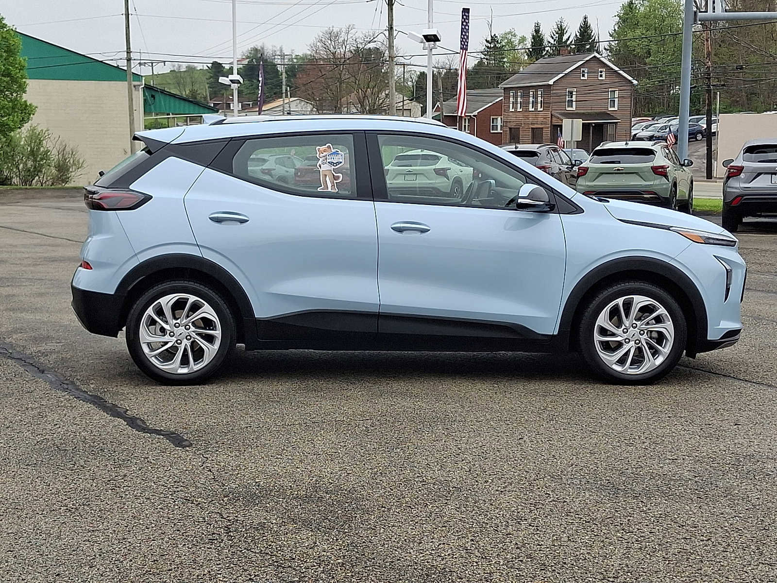 Used 2023 Chevrolet Bolt EUV LT FWD image 8